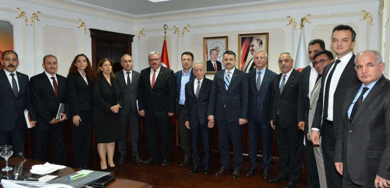 Ulusal Süt Konseyi Bakan Pakdemirli’yi Ziyaret Etti Ulusal Süt Konseyi Bakan Pakdemirli’yi Ziyaret Etti